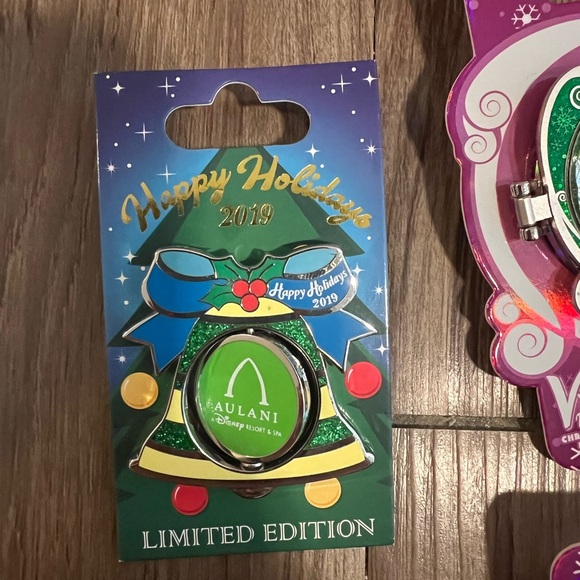 Disney Limited Edition Pin Set - Picture 4 of 14
